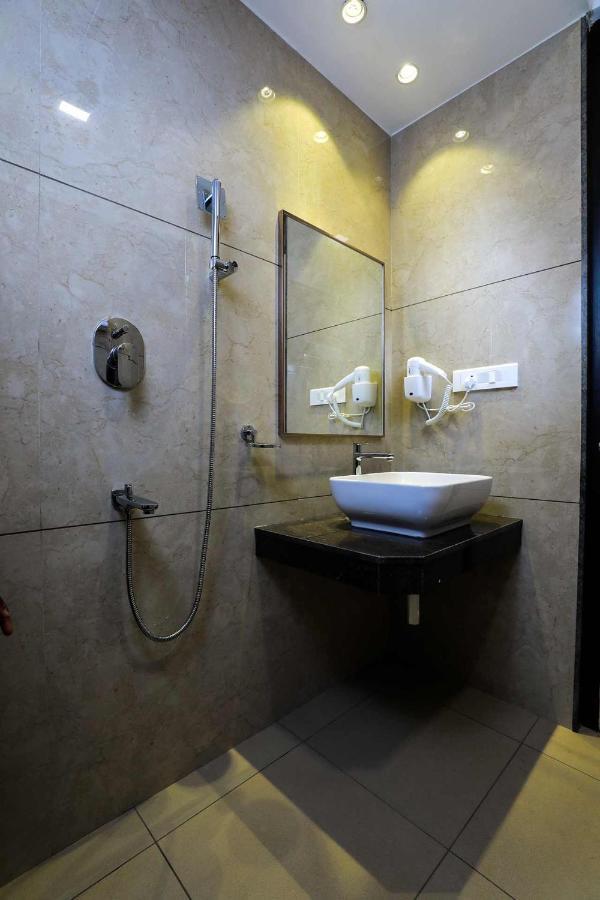 Tresca A Luxury Hotel Chikmagalūr Esterno foto
