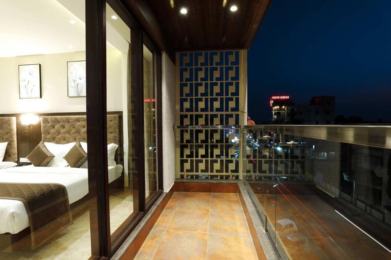 Tresca A Luxury Hotel Chikmagalūr Esterno foto